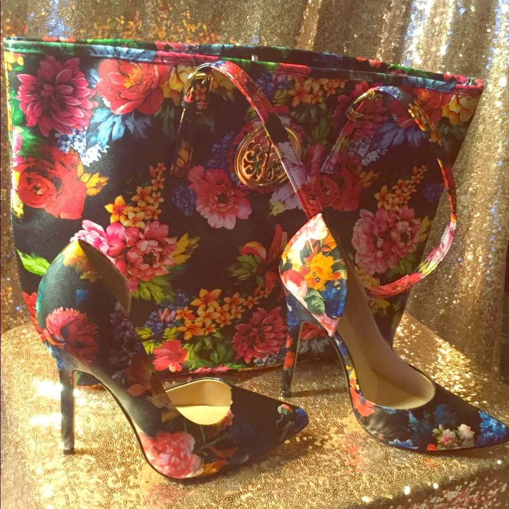 Floral Pumps with Matching Tote 💐🌾🌷🌹🌸🌼🌻🥀🌺